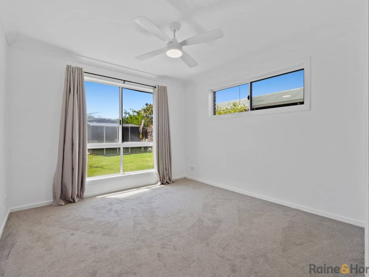 30 Andrew Avenue, POTTSVILLE - Thumbnail 16