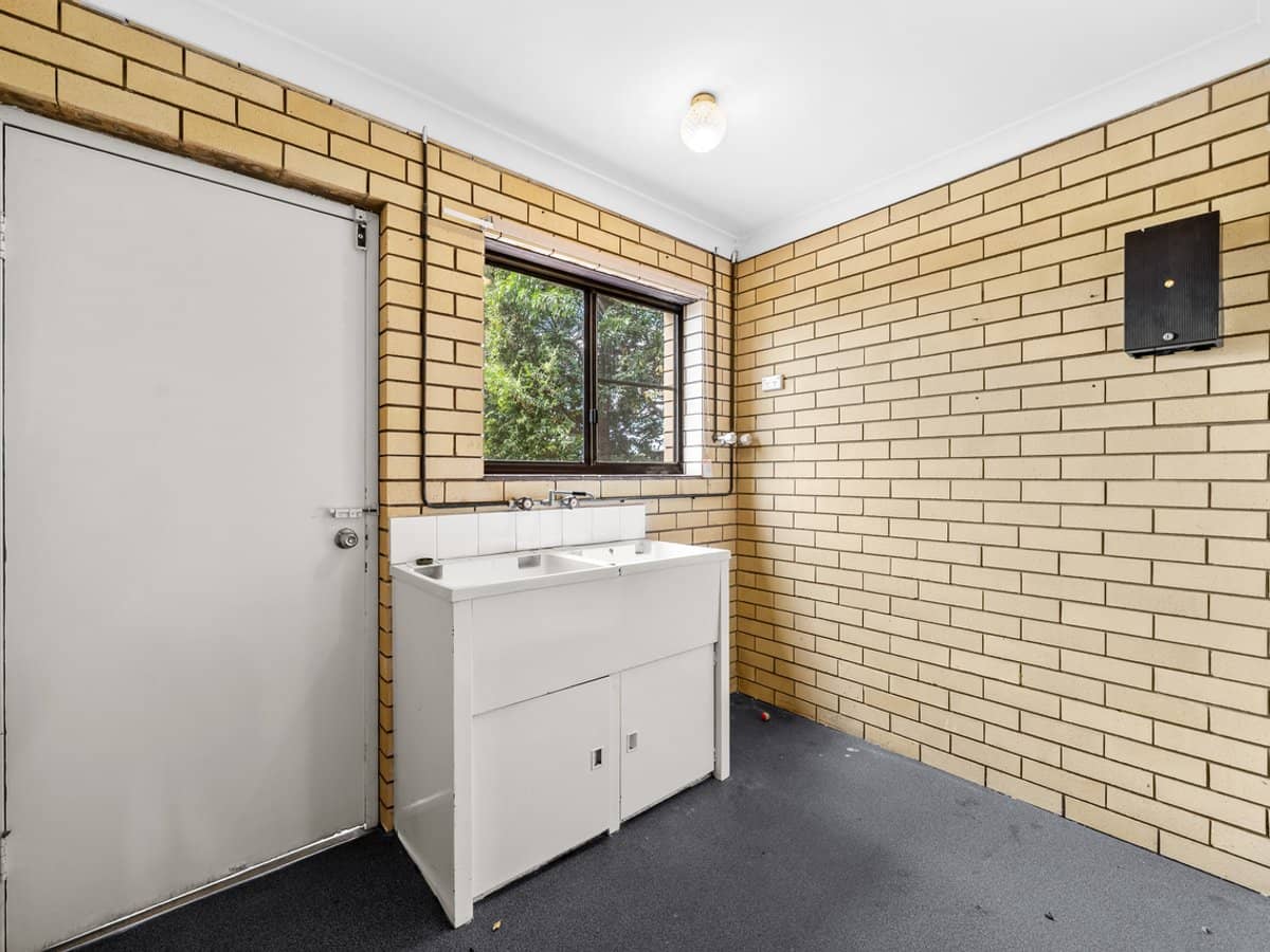 9 Pineneedle Place, SUNNYBANK HILLS - Thumbnail 2