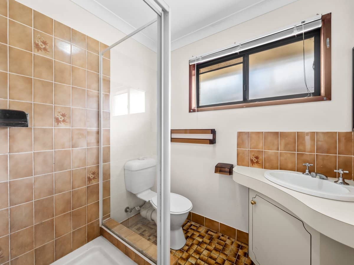 9 Pineneedle Place, SUNNYBANK HILLS - Thumbnail 3