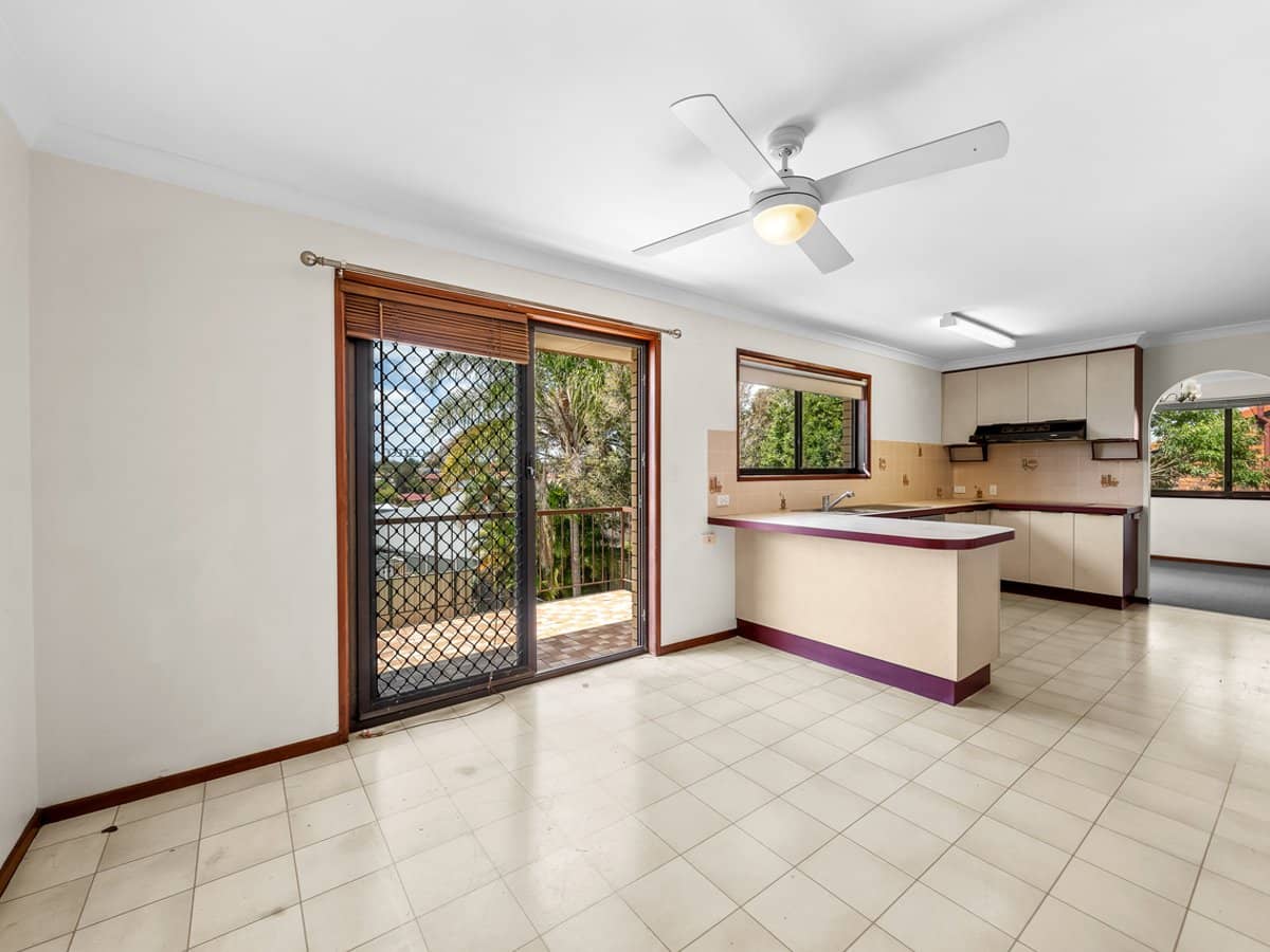 9 Pineneedle Place, SUNNYBANK HILLS - Thumbnail 4