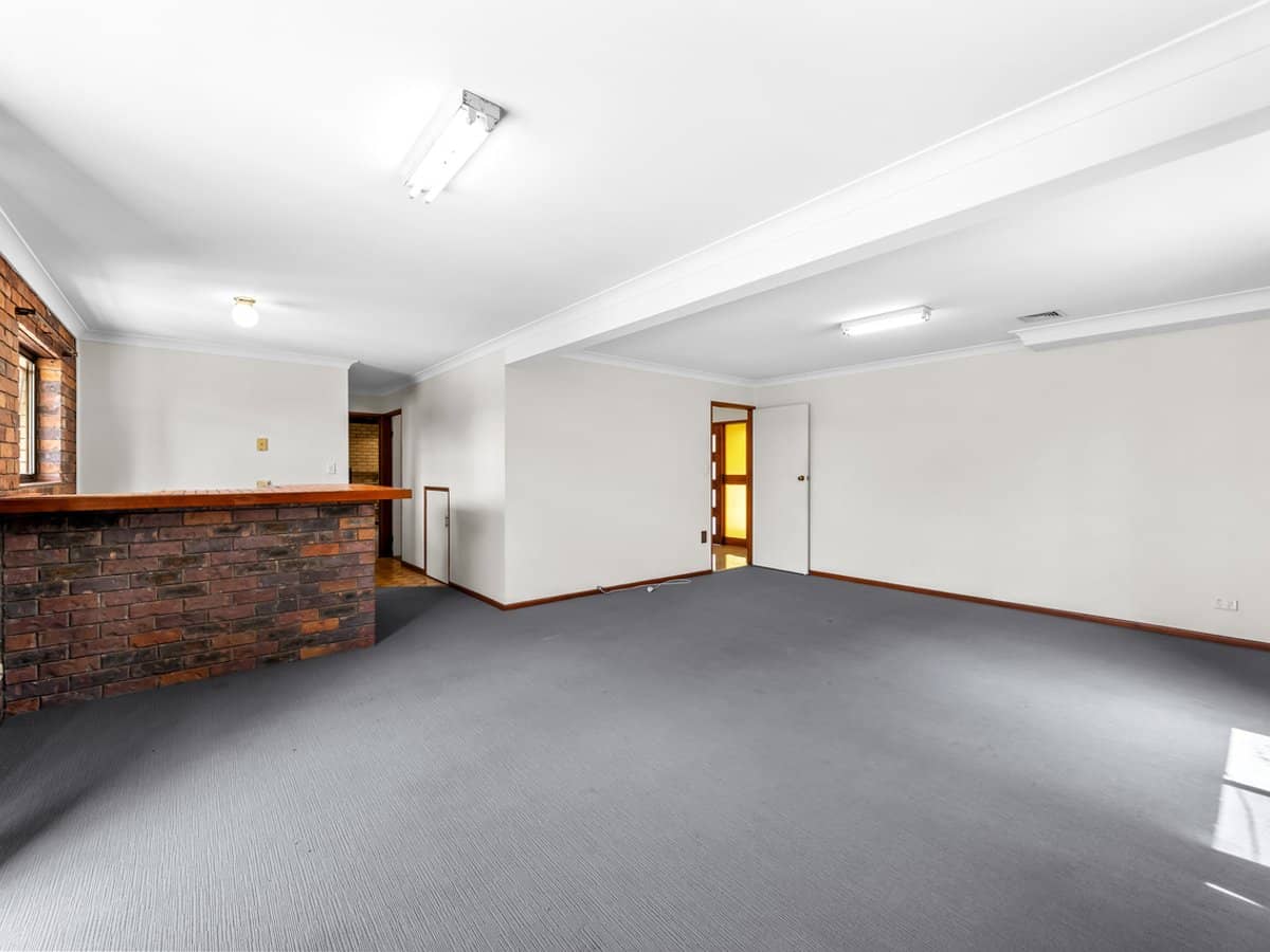 9 Pineneedle Place, SUNNYBANK HILLS - Thumbnail 6