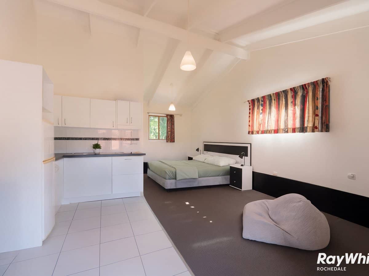 158 Greencamp Road, WAKERLEY - Thumbnail 2