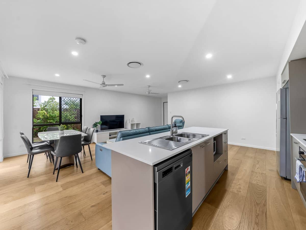 26 Elizabeth Street, ROCHEDALE - Thumbnail 9