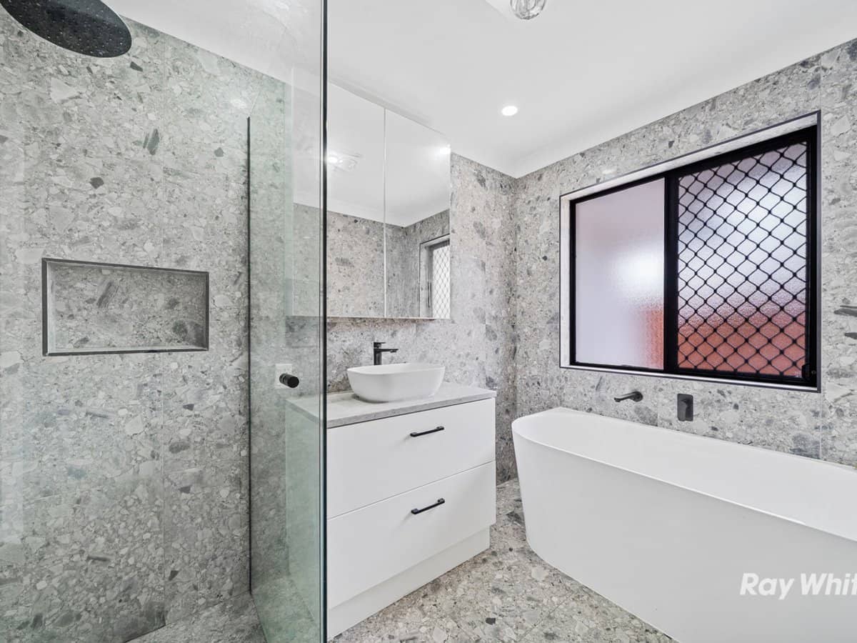 1 Pele Court, UNDERWOOD - Thumbnail 11