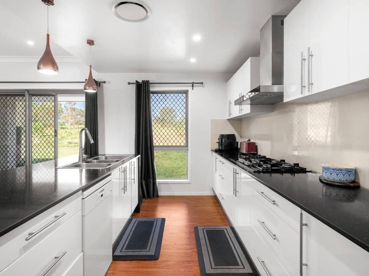 10-20 Flesser Road, CHAMBERS FLAT - Thumbnail 4