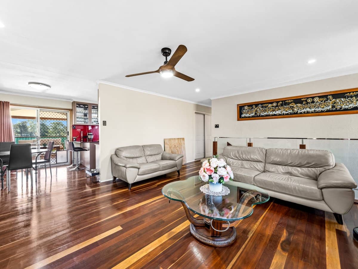 84 Mingera Street, MANSFIELD - Thumbnail 3