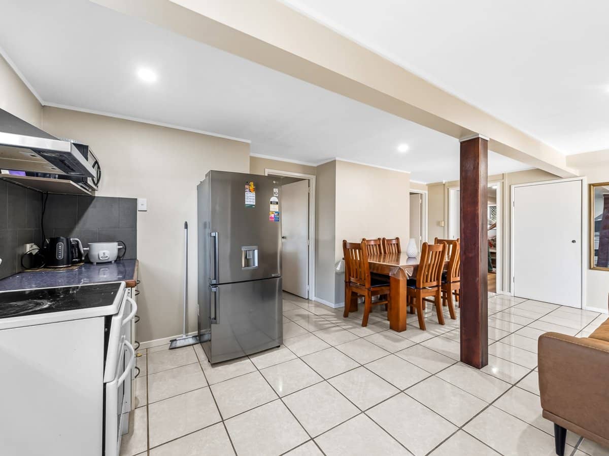 84 Mingera Street, MANSFIELD - Thumbnail 8