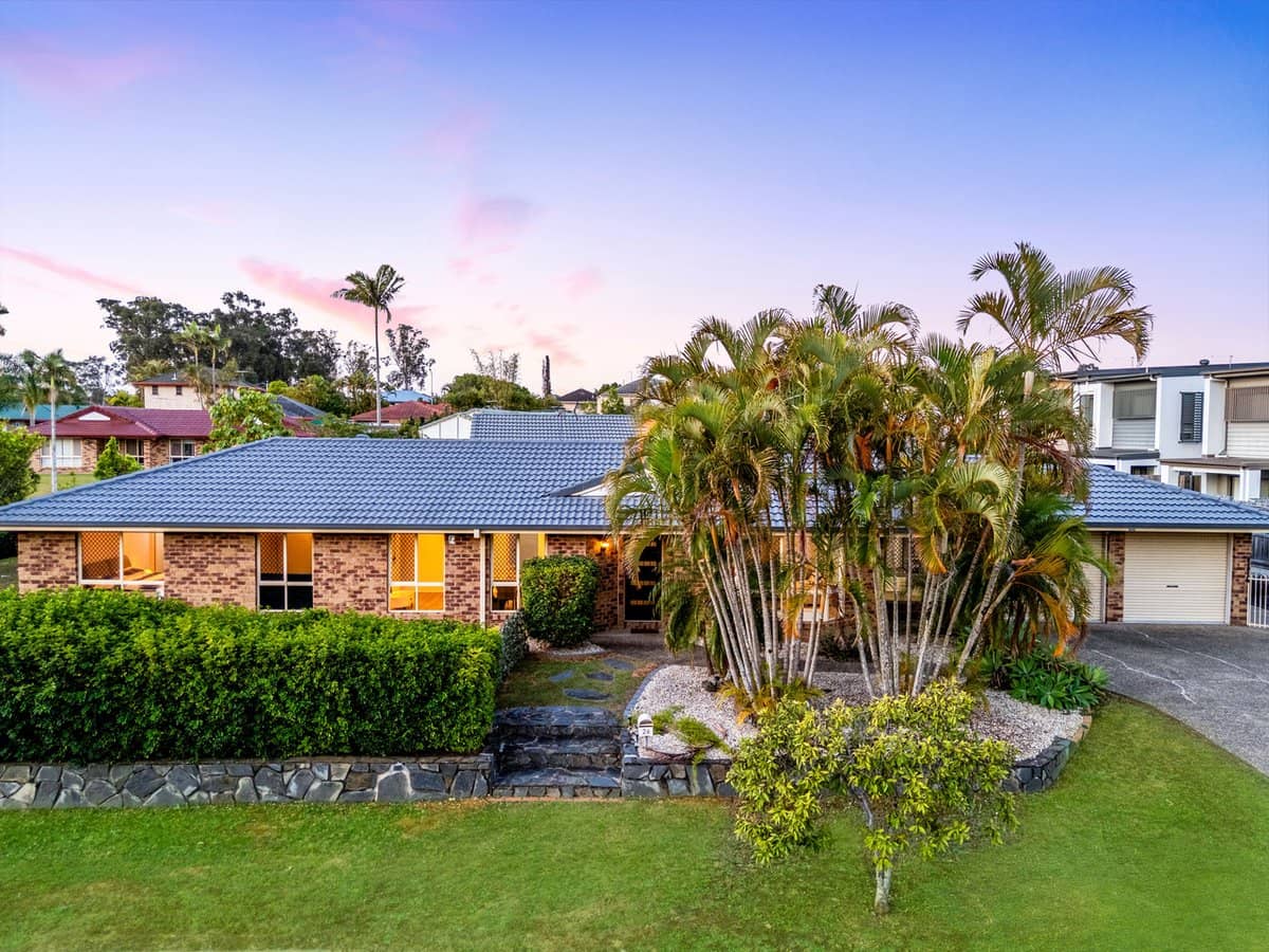 26 Avondale Crescent, Parkinson - Thumbnail 1