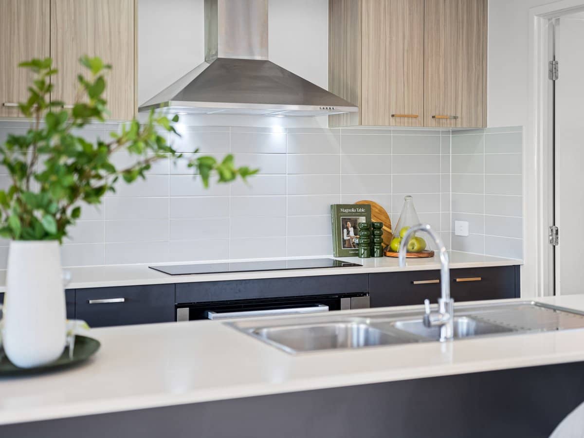 14 Goshawk Crescent, ROCHEDALE - Thumbnail 3