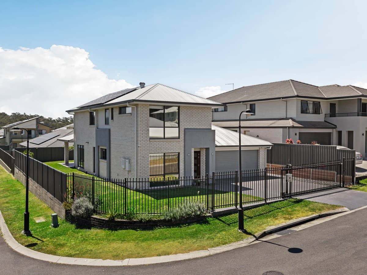 13 Racemosa Street, KARAWATHA - Thumbnail 1