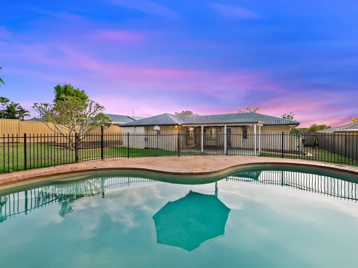 5 Saint James Circuit, HERITAGE PARK - Thumbnail 2