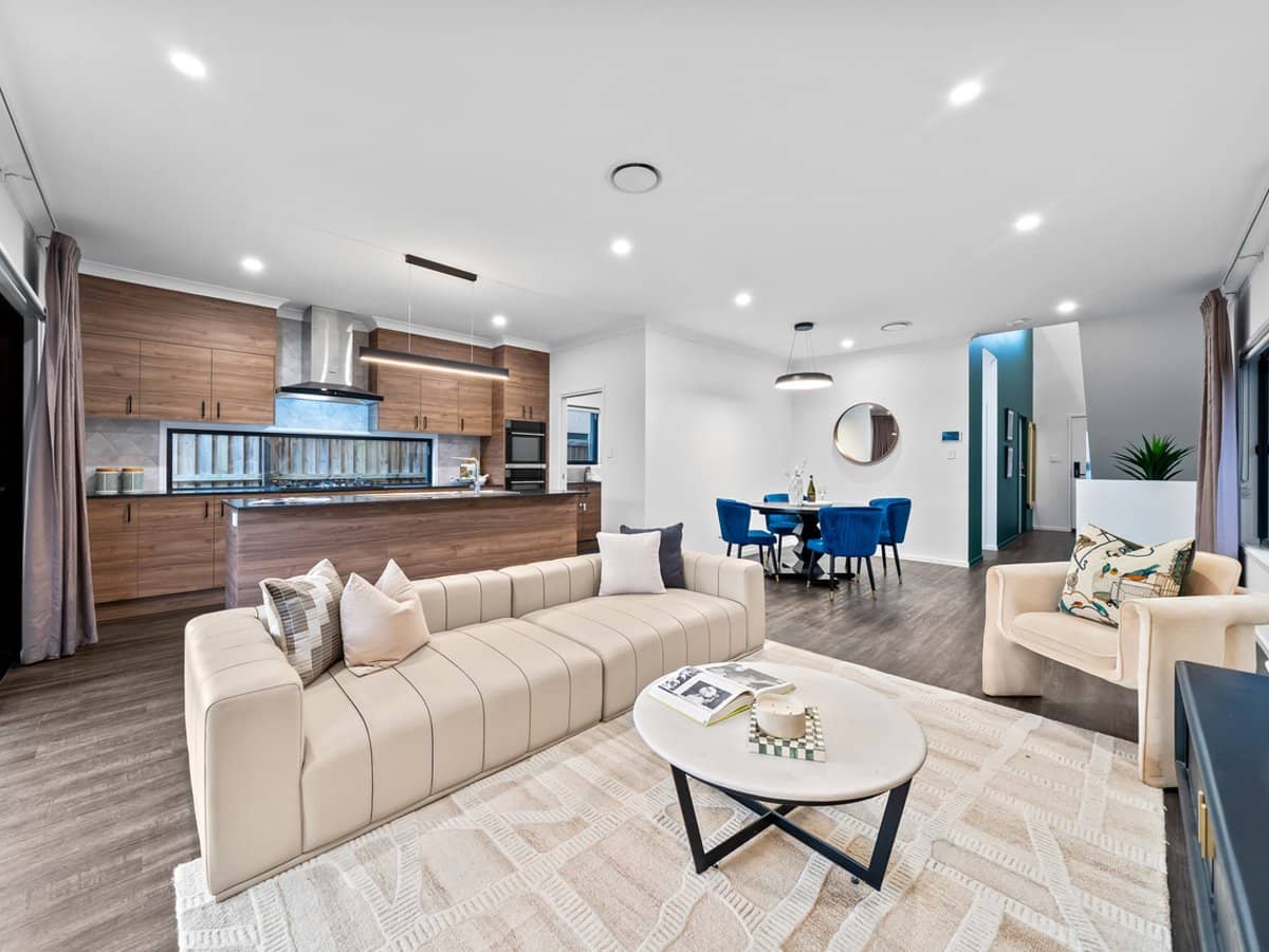 106 Fisher Street, ROCHEDALE - Thumbnail 3