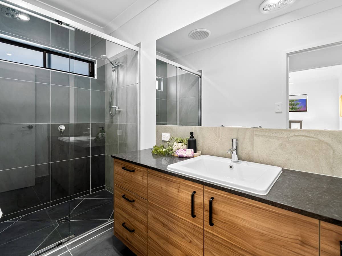 106 Fisher Street, ROCHEDALE - Thumbnail 16