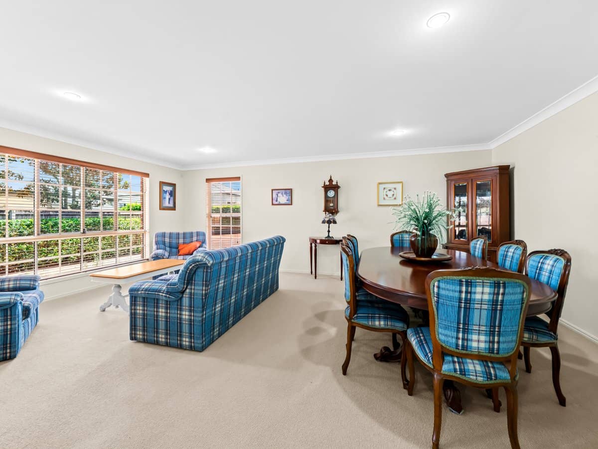 3 Heritage Close, SUNNYBANK HILLS - Thumbnail 3