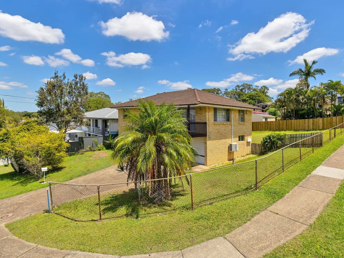 24 Raquel Avenue, Springwood - Thumbnail 2
