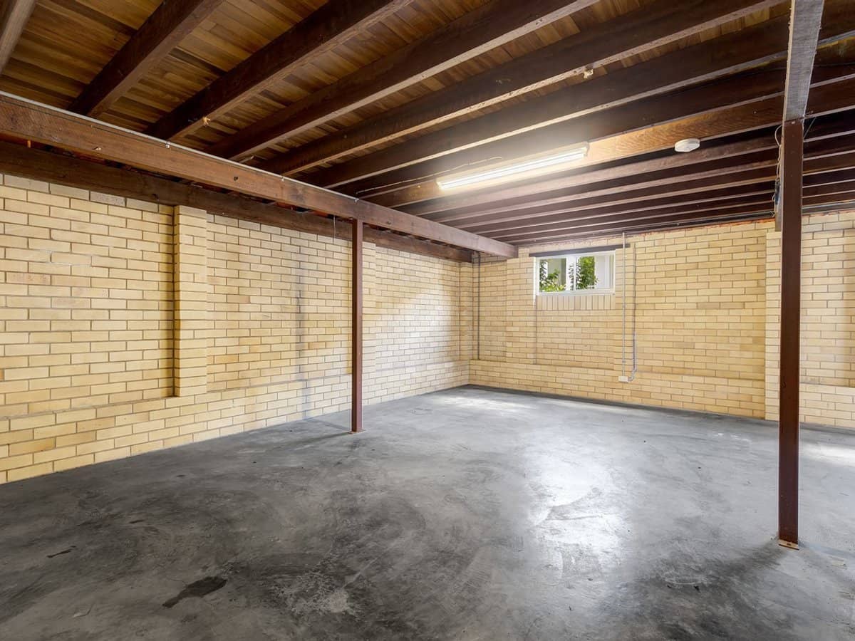 24 Raquel Avenue, Springwood - Thumbnail 16