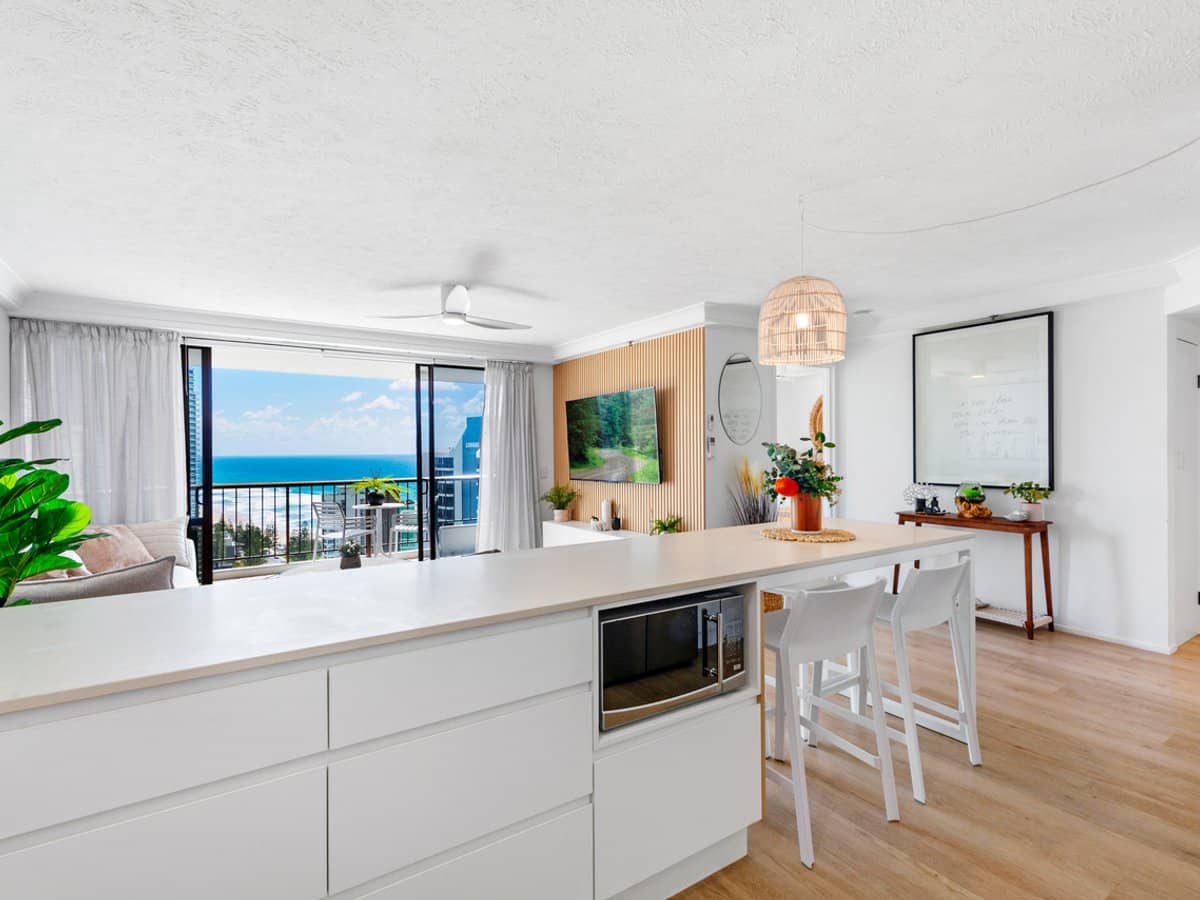 5 Enderley Avenue, SURFERS PARADISE - Thumbnail 9