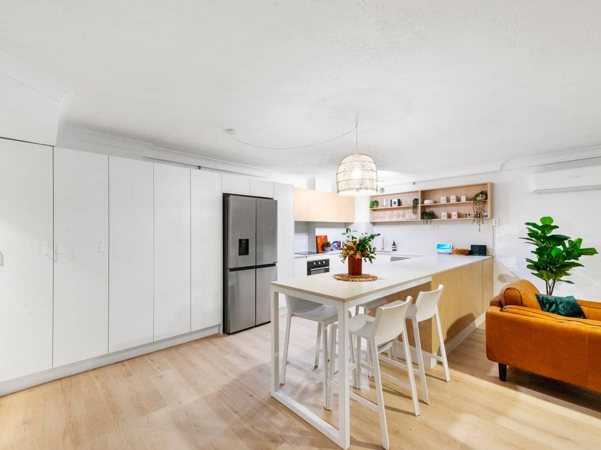 5 Enderley Avenue, SURFERS PARADISE - Thumbnail 11