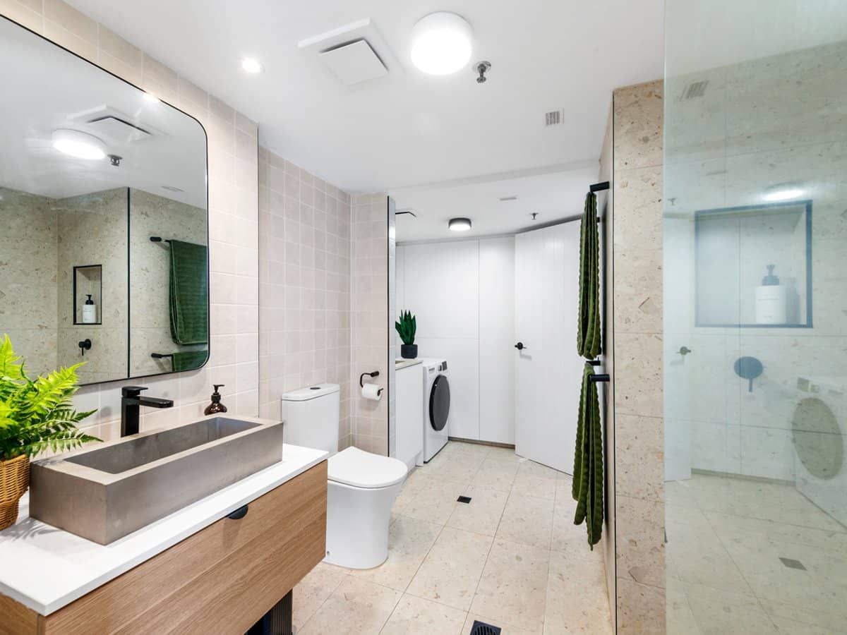 5 Enderley Avenue, SURFERS PARADISE - Thumbnail 15