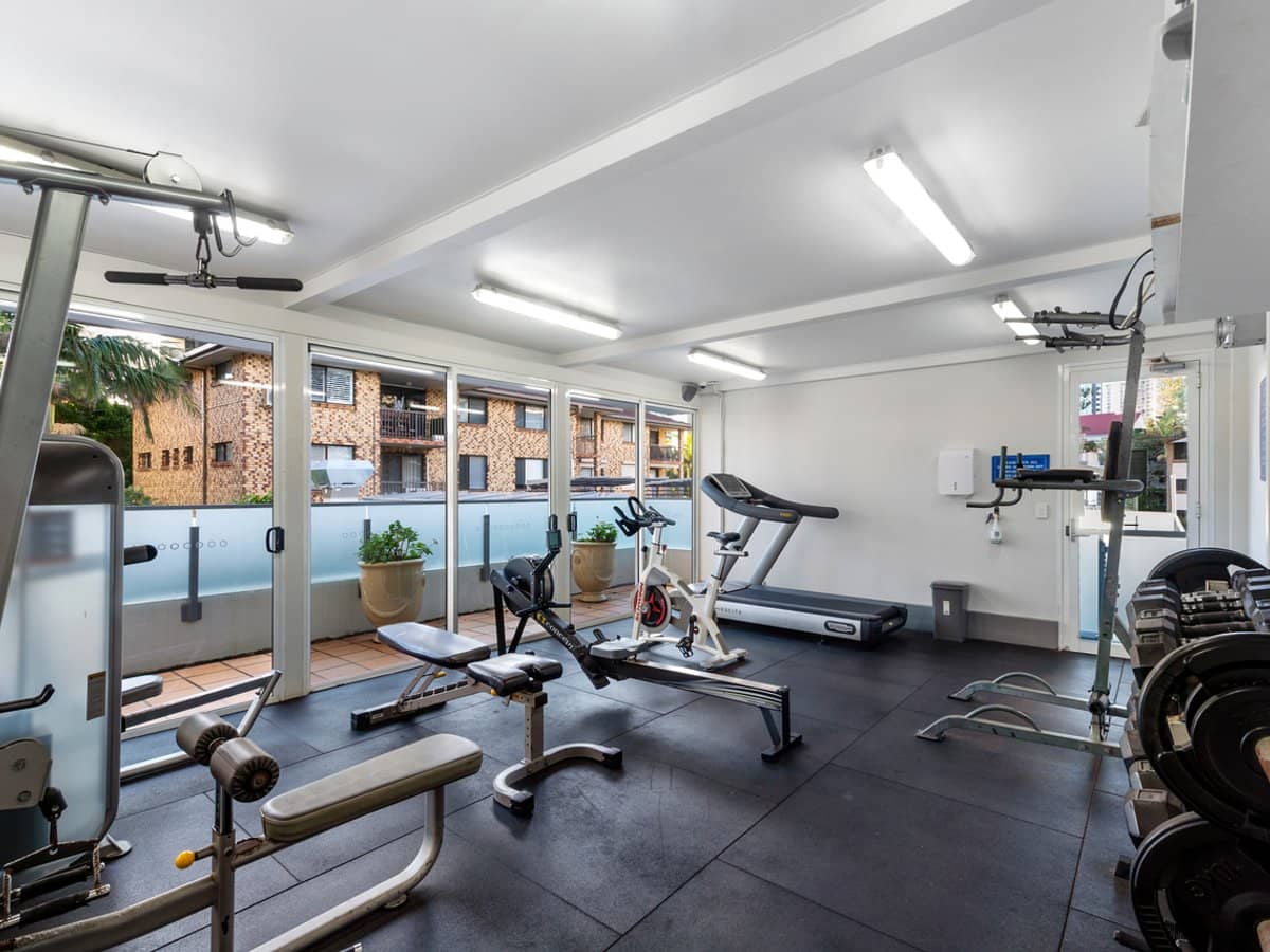 5 Enderley Avenue, SURFERS PARADISE - Thumbnail 28