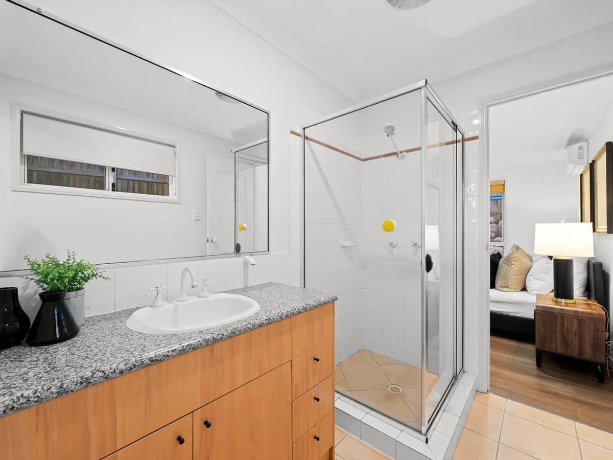 5 Fairmont Crescent, UNDERWOOD - Thumbnail 5