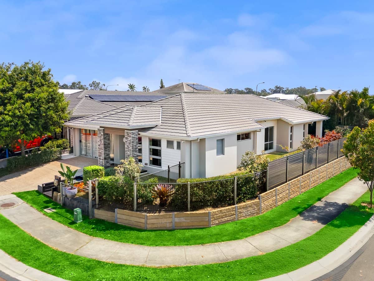 1 Livingstone Street, LOGAN RESERVE - Thumbnail 1