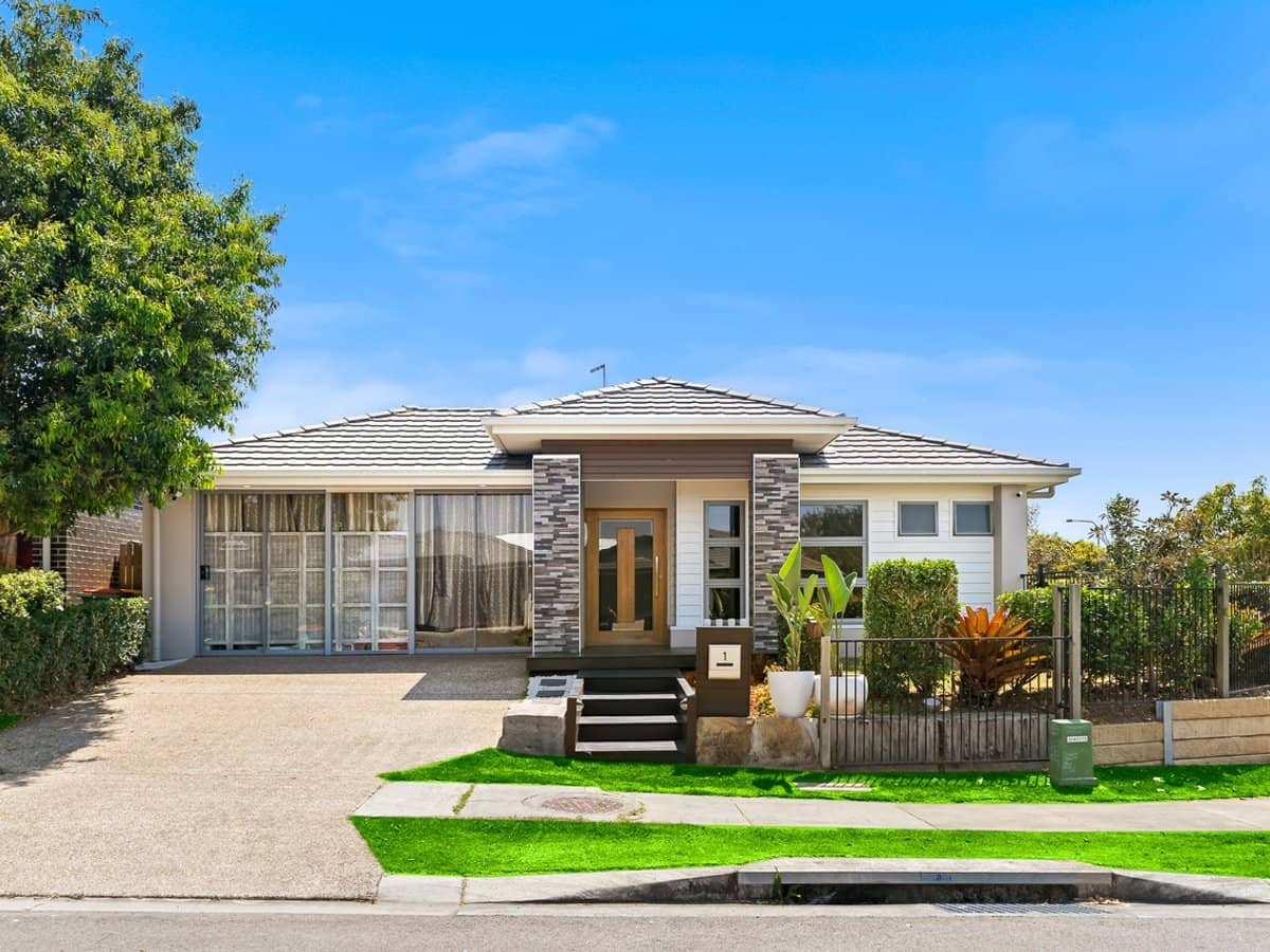 1 Livingstone Street, LOGAN RESERVE - Thumbnail 6