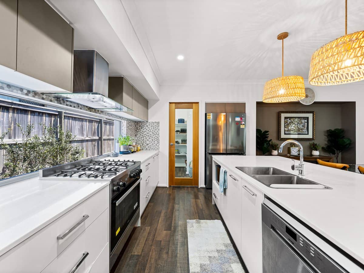 1 Livingstone Street, LOGAN RESERVE - Thumbnail 11