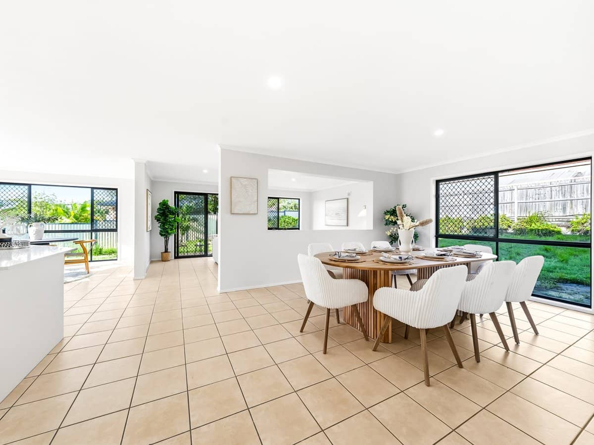 2 Lochano Close, PARKINSON - Thumbnail 5