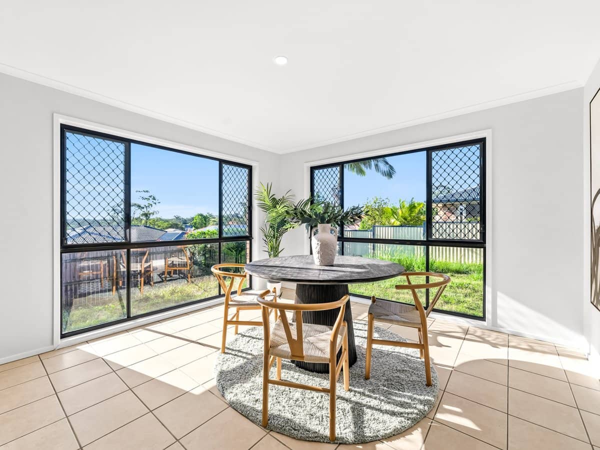 2 Lochano Close, PARKINSON - Thumbnail 9