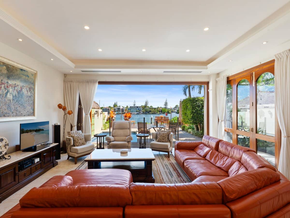 6 Sunset Boulevard, SURFERS PARADISE - Thumbnail 8