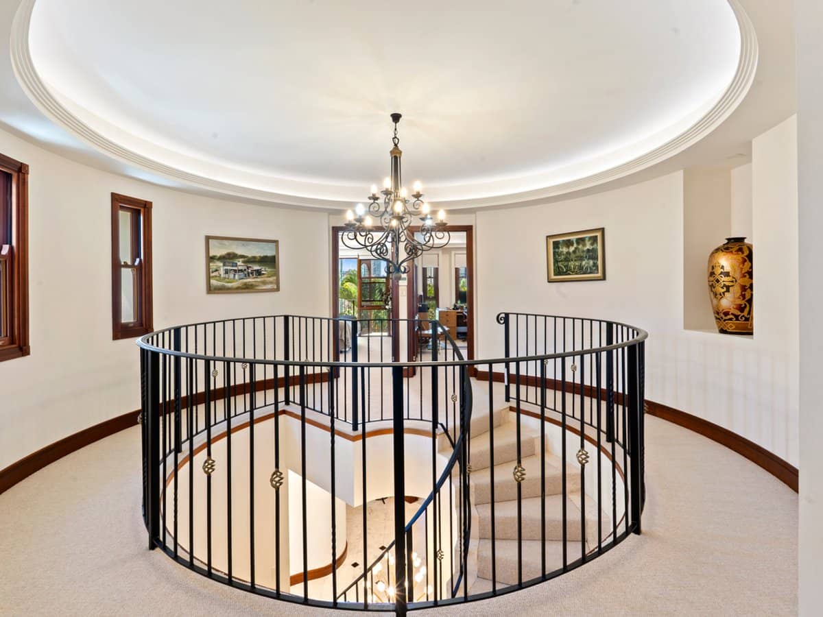 6 Sunset Boulevard, SURFERS PARADISE - Thumbnail 17