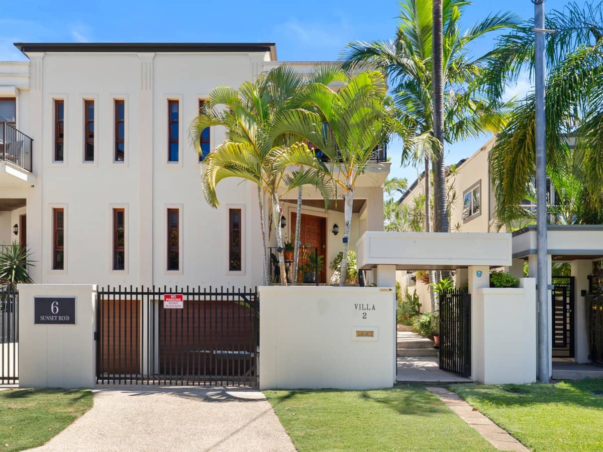 6 Sunset Boulevard, SURFERS PARADISE - Thumbnail 27