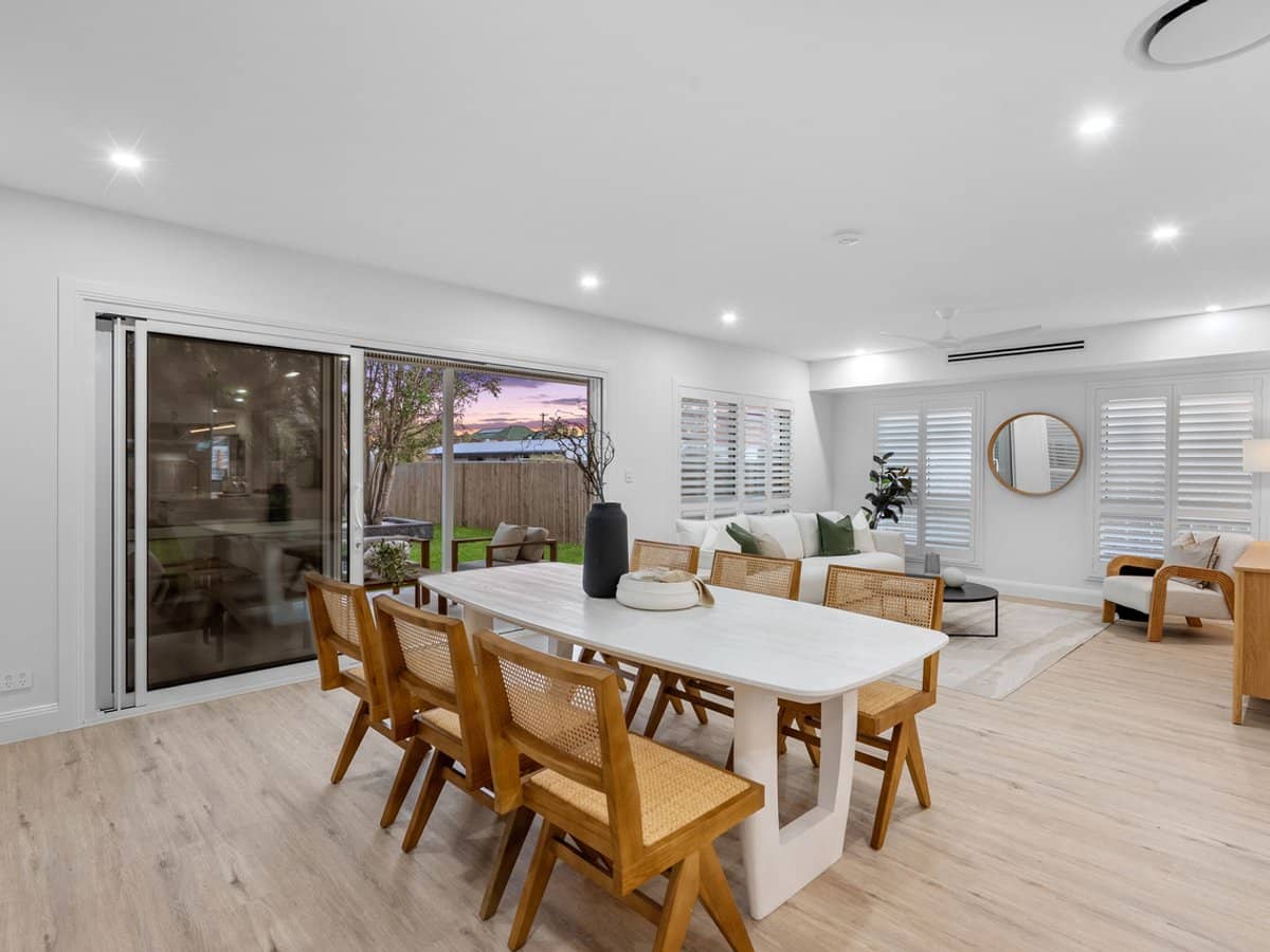 18 Yarrabin Street, Coorparoo - Thumbnail 10