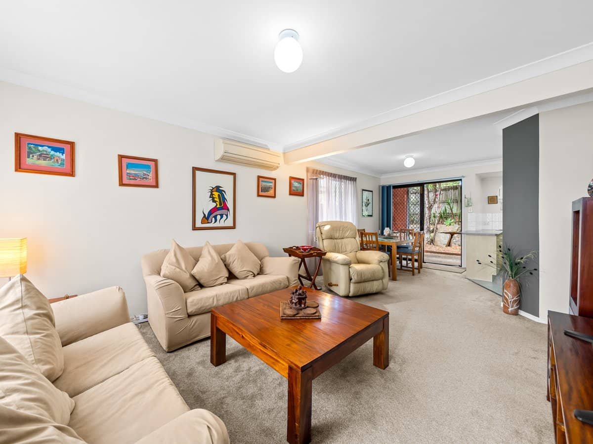 160 Chesterfield Crescent, KURABY - Thumbnail 15