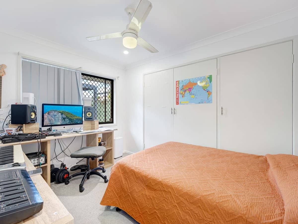 8 Adair Court, SPRINGWOOD - Thumbnail 10