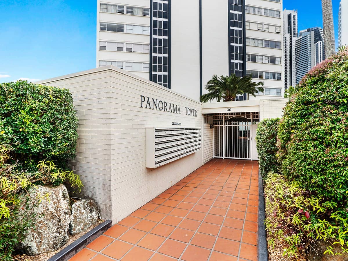 30 Watson Esplanade, SURFERS PARADISE - Thumbnail 19