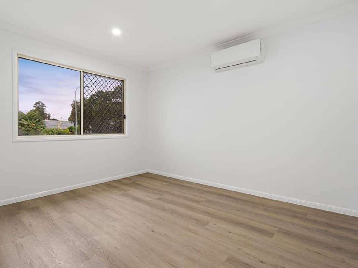 10 Mitchell Place, Parkinson - Thumbnail 11