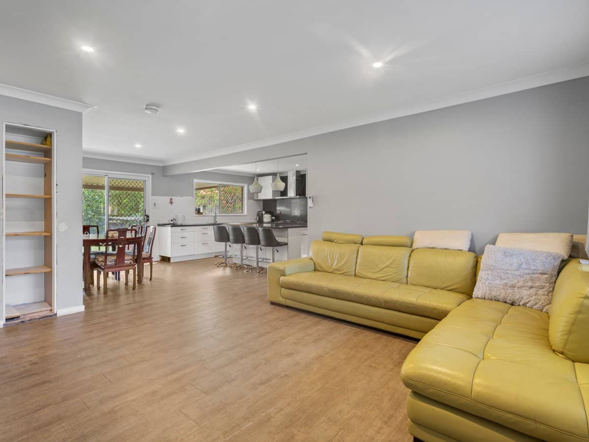 49 Silkwood Street, ALGESTER - Thumbnail 2