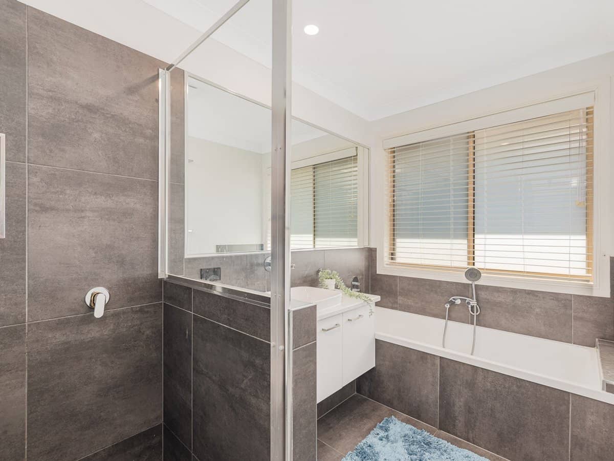 4 Eastcote Lane, WELLINGTON POINT - Thumbnail 18