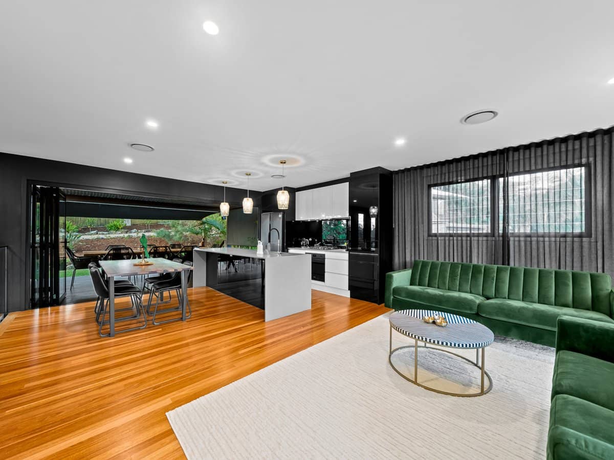 30 Narcamus Crescent, SHAILER PARK - Thumbnail 11