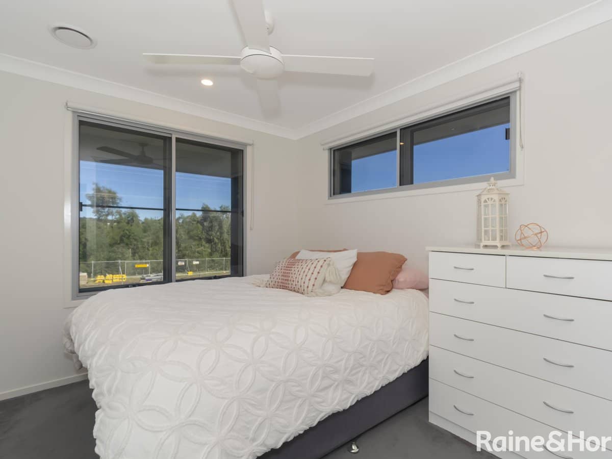 188 Gainsborough Drive, PIMPAMA - Thumbnail 12