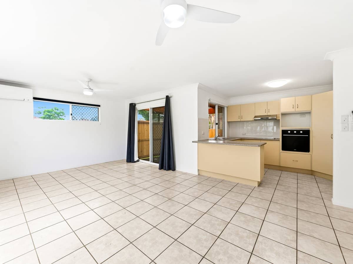 66 Victor Street, RUNCORN - Thumbnail 2