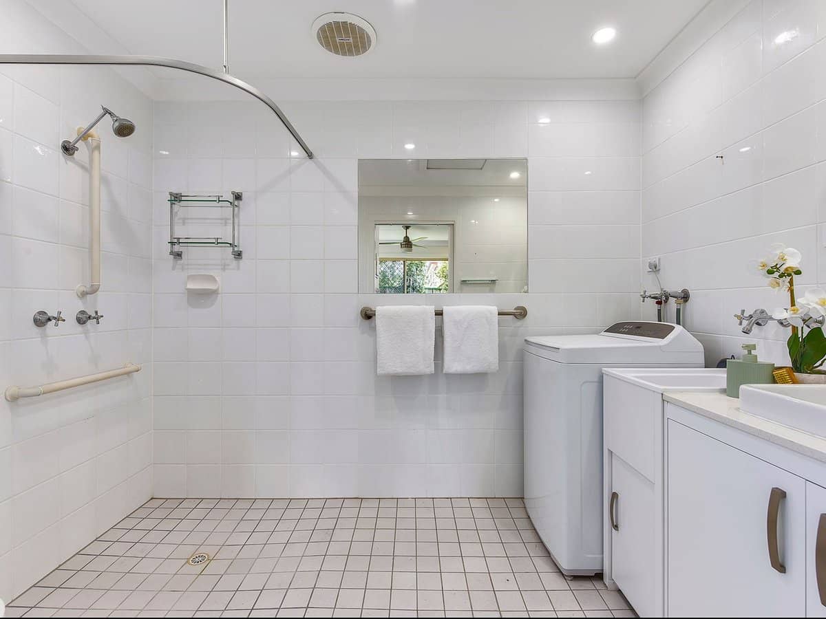 348 Stafford Road, Stafford - Thumbnail 7