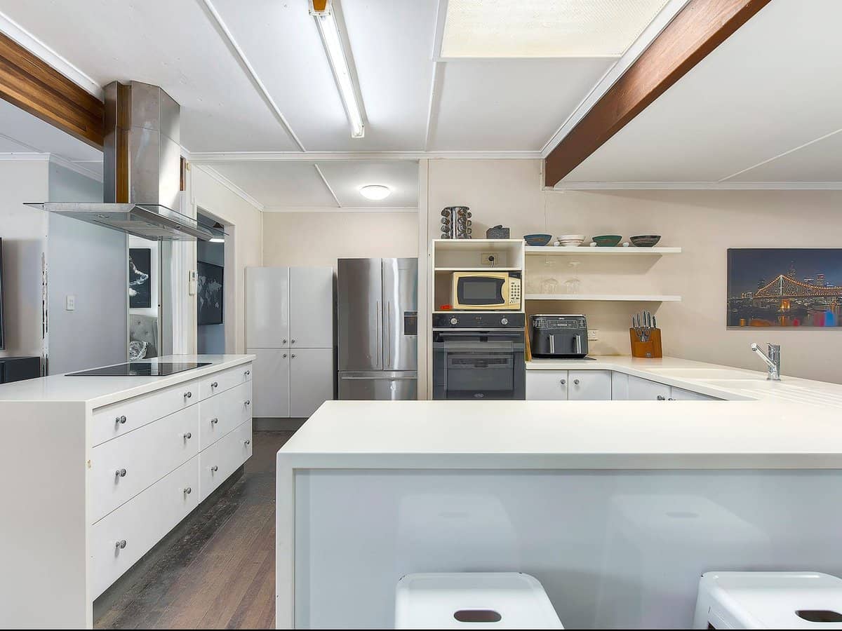 3 Giles Street, Stafford Heights - Thumbnail 5