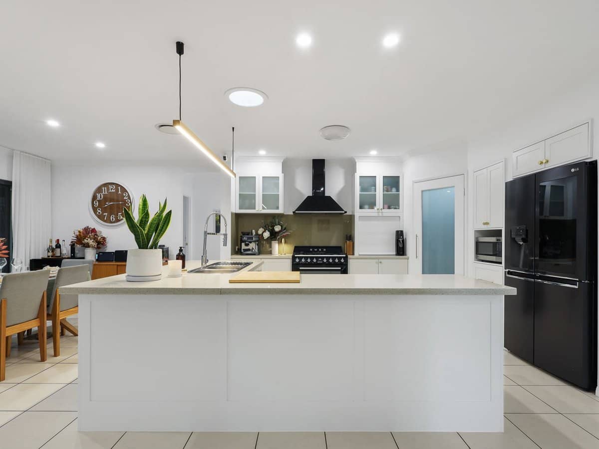 44 Travorten Drive, Bridgeman Downs - Thumbnail 8