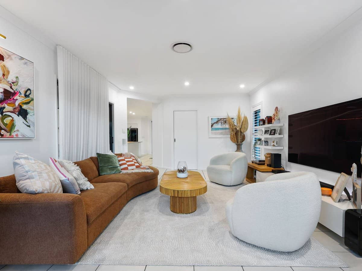 44 Travorten Drive, Bridgeman Downs - Thumbnail 17