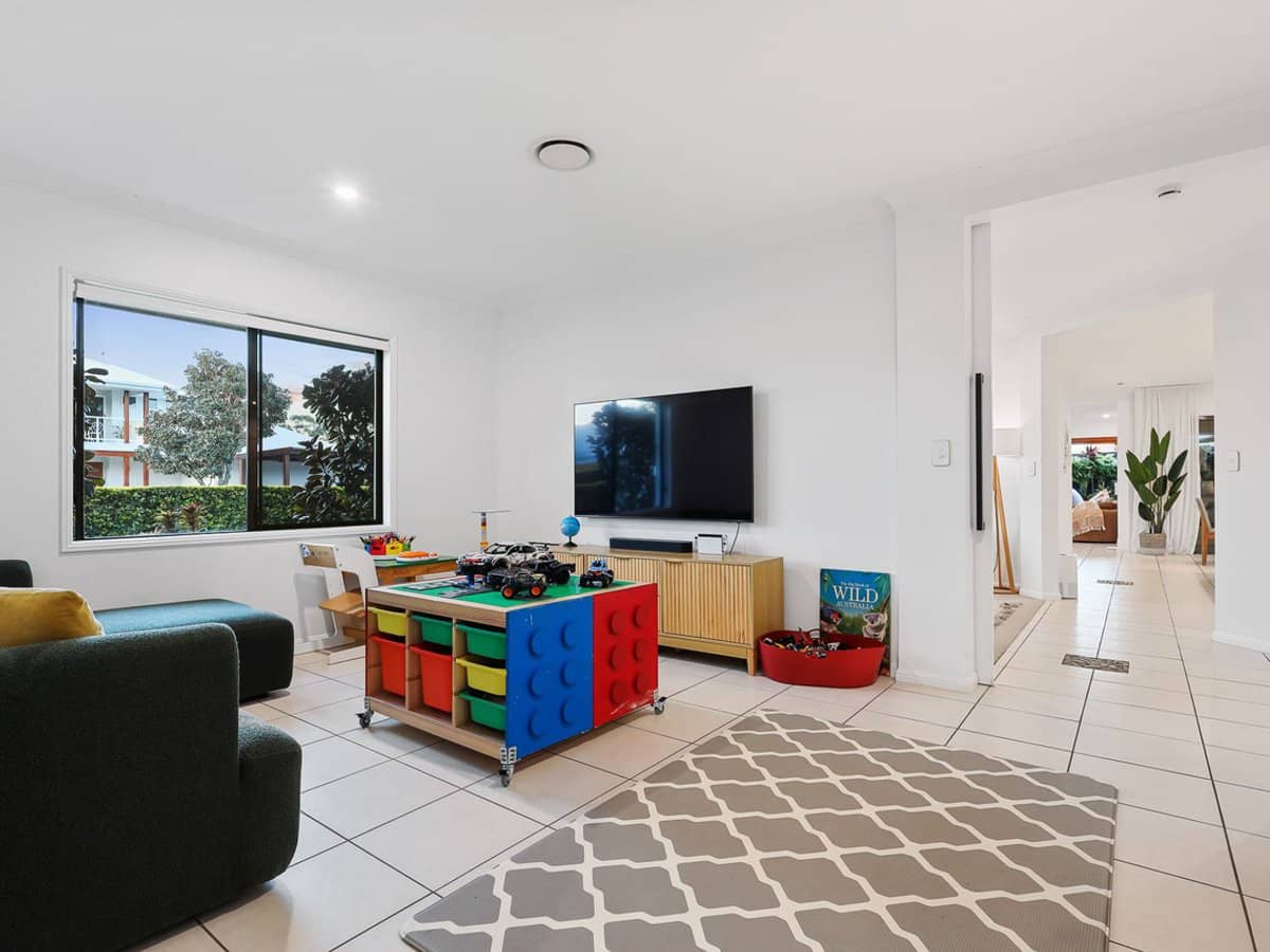 44 Travorten Drive, Bridgeman Downs - Thumbnail 21