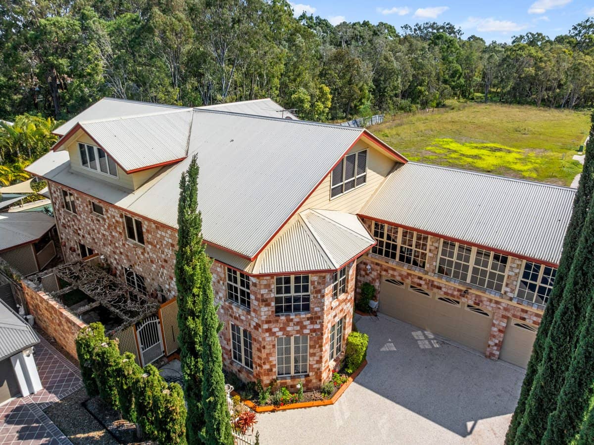 4 Casey Close, ORMISTON - Thumbnail 1