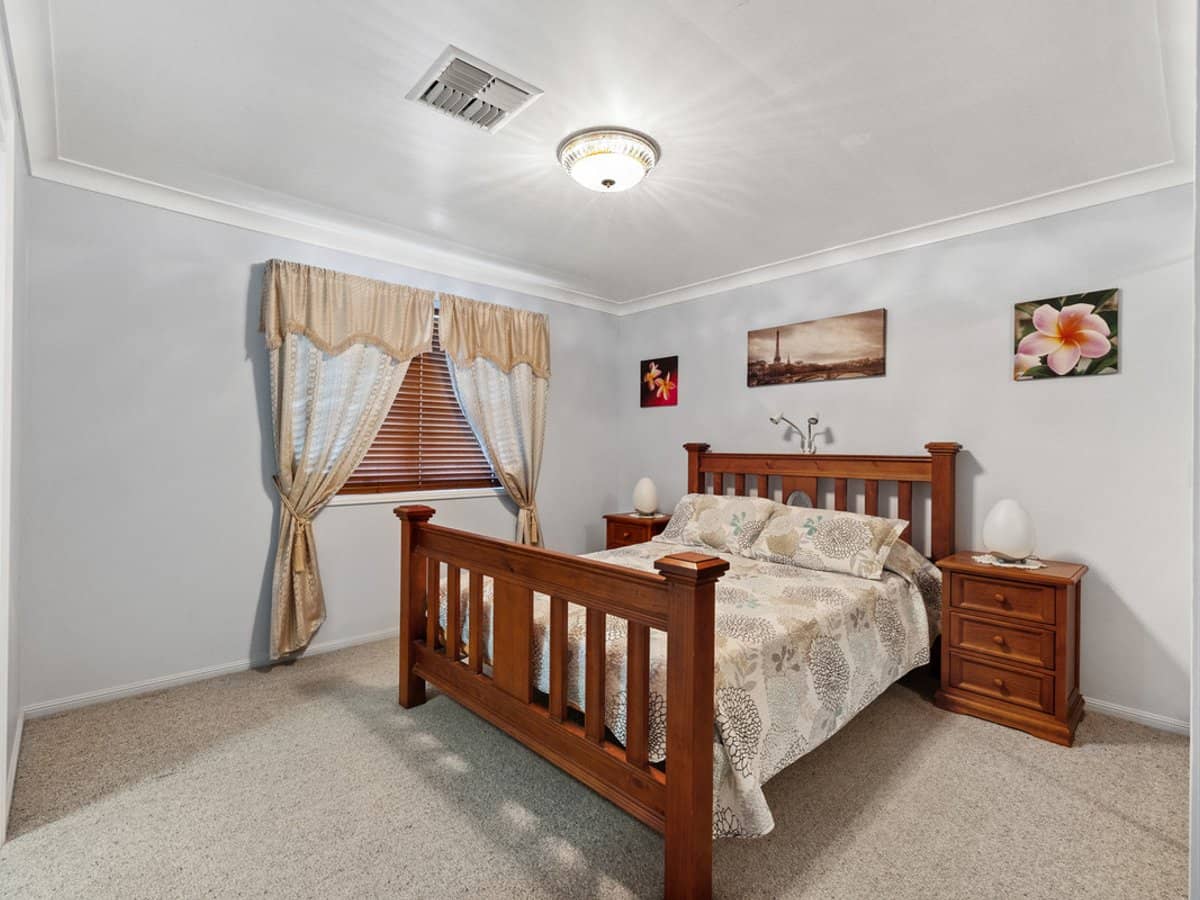 4 Casey Close, ORMISTON - Thumbnail 24